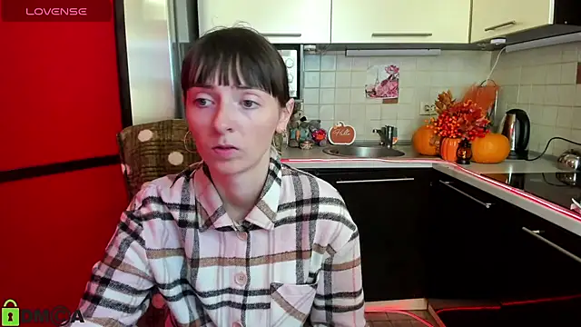 TayanaJons online show from October 21, 2025, 6:57 am