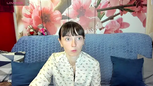 TayanaJons online show from May 12, 2026, 7:05 am