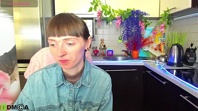 TayanaJons online show from April 13, 2026, 7:12 am