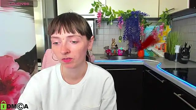 TayanaJons online show from April 14, 2026, 7:02 am