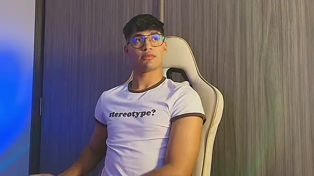 Snapshot of Jimmy_Leeh_ chatting on October 25, 2025, 4:00 am Jimmy Leeh online show from October 25, 2025, 4:00 am