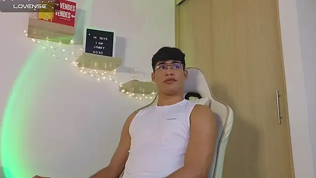 Snapshot of Jimmy_Leeh_ chatting on January 22, 2025, 10:05 pm Jimmy Leeh online show from January 22, 2025, 10:05 pm