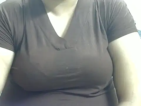 Snapshot of Mohini_44 chatting on July 2, 2026, 7:25 am Mohini 44 online show from July 2, 2026, 7:25 am