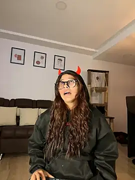 crystal bunny7 online show from February 10, 2025, 2:19 am