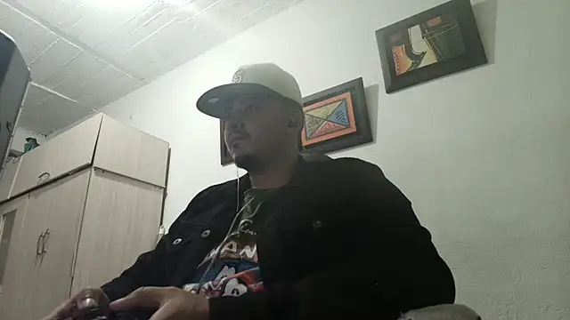 Snapshot of myke_andrade chatting on October 11, 2025, 4:57 am myke andrade online show from October 11, 2025, 4:57 am