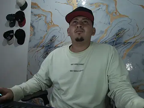 Snapshot of myke_andrade chatting on February 22, 2026, 6:05 am myke andrade online show from February 22, 2026, 6:05 am