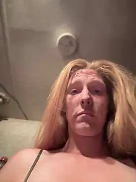 Snapshot of GoldenFlameGoddess chatting on September 9, 2025, 2:54 am GoldenFlameGoddess online show from September 9, 2025, 2:54 am
