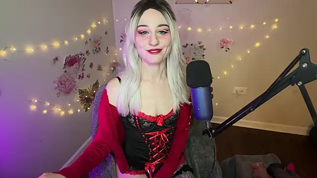 Starr1123 online show from April 4, 2026, 3:46 am