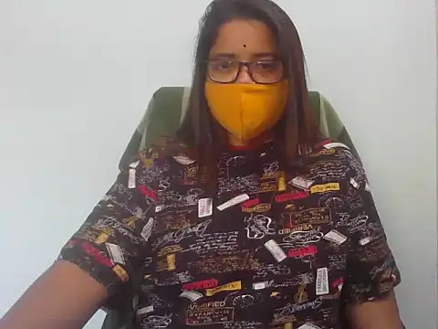 Snapshot of gyanvi1 chatting on December 12, 2024, 6:47 am gyanvi1 online show from December 12, 2024, 6:47 am