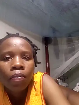 Snapshot of Queentesi chatting on February 24, 2025, 5:53 pm Queentesi online show from February 24, 2025, 5:53 pm