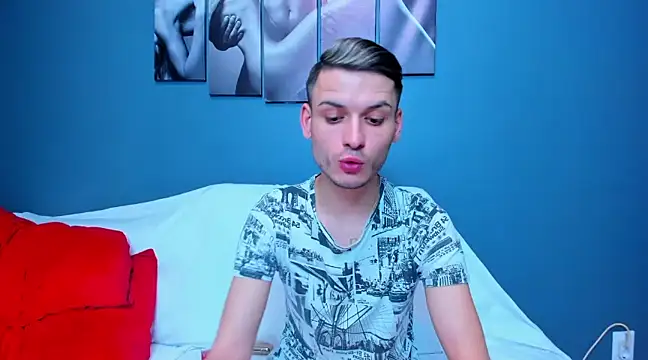 andboyfor6 online show from January 29, 2025, 3:44 am