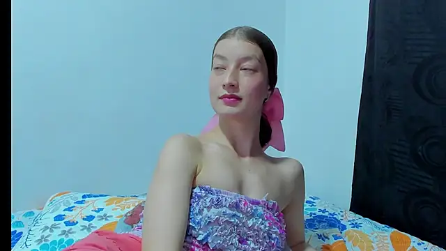 MiiaVolkova online show from April 26, 2026, 12:30 am