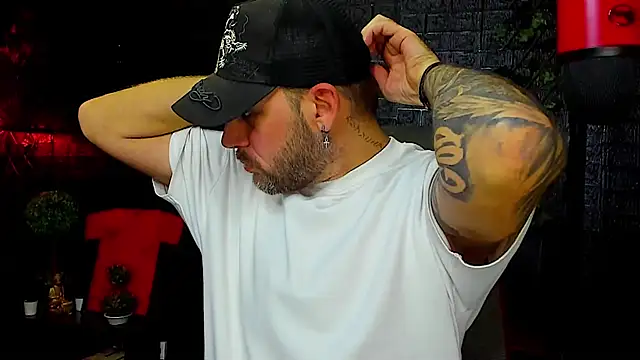 LexXHardy online show from October 25, 2025, 11:27 pm