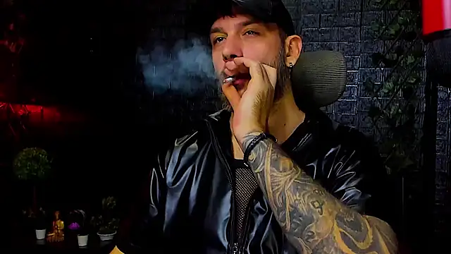 LexXHardy online show from November 4, 2025, 10:02 pm