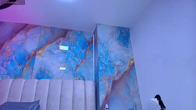  sex mia online show from April 18, 2026, 7:18 pm