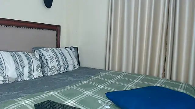Snapshot of NIKKIE_LOVE chatting on July 3, 2026, 9:43 pm NIKKIE LOVE online show from July 3, 2026, 9:43 pm