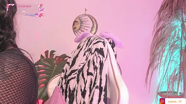 Snapshot of Anngel_1 chatting on November 24, 2025, 3:56 pm Anngel 1 online show from November 24, 2025, 3:56 pm