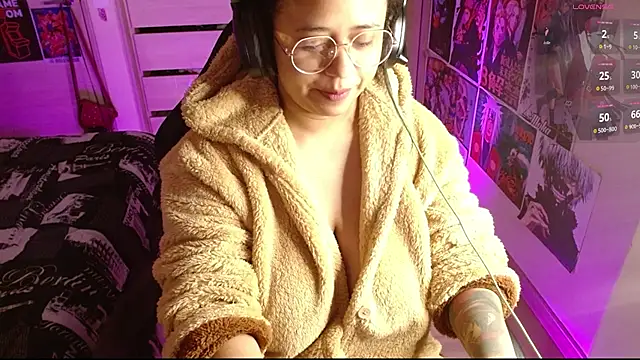 Snapshot of Emmachan19 chatting on January 6, 2026, 6:50 am Emmachan19 online show from January 6, 2026, 6:50 am