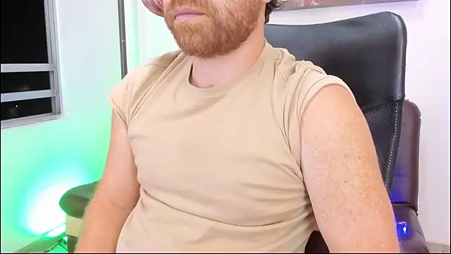 Snapshot of michacosio chatting on January 16, 2026, 3:43 am michacosio online show from January 16, 2026, 3:43 am