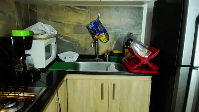 michacosio online show from October 24, 2025, 12:20 am