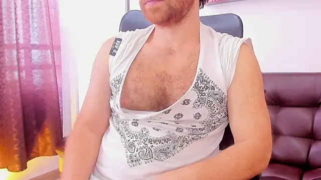 Snapshot of michacosio chatting on December 18, 2025, 4:11 pm michacosio online show from December 18, 2025, 4:11 pm