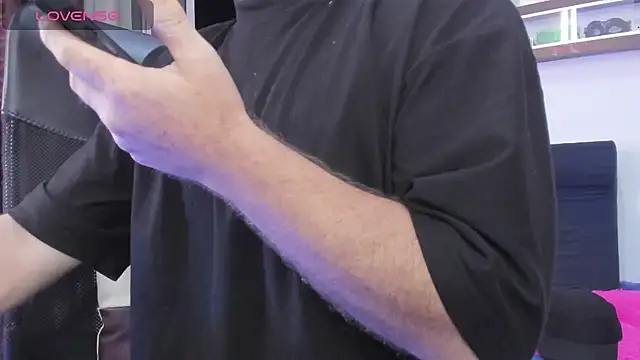 michacosio online show from April 20, 2026, 1:30 am