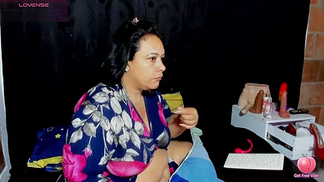 Snapshot of Sofie-Storm chatting on February 12, 2026, 10:15 am Sofie-Storm online show from February 12, 2026, 10:15 am