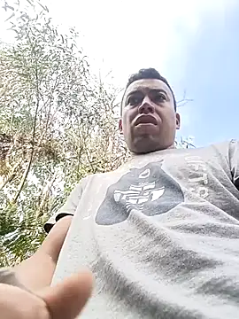 Diego leon27 online show from November 11, 2025, 2:12 pm