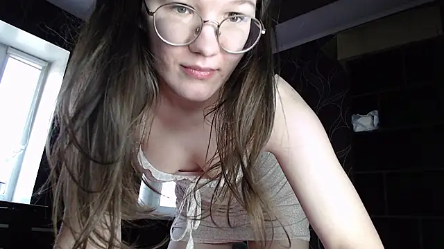 Snapshot of MiriamOr chatting on March 11, 2025, 10:51 am MiriamOr online show from March 11, 2025, 10:51 am