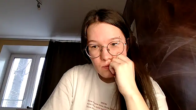 Snapshot of MiriamOr chatting on January 20, 2025, 7:25 am MiriamOr online show from January 20, 2025, 7:25 am