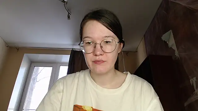 Snapshot of MiriamOr chatting on February 20, 2025, 7:12 am MiriamOr online show from February 20, 2025, 7:12 am