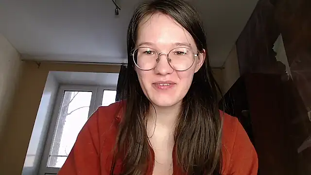 Snapshot of MiriamOr chatting on February 13, 2025, 10:34 am MiriamOr online show from February 13, 2025, 10:34 am