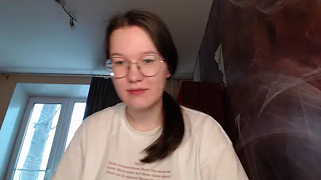 Snapshot of MiriamOr chatting on January 16, 2025, 8:00 am MiriamOr online show from January 16, 2025, 8:00 am