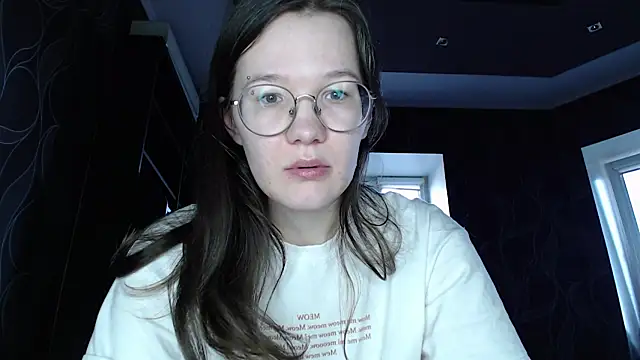 Snapshot of MiriamOr chatting on March 21, 2025, 7:55 am MiriamOr online show from March 21, 2025, 7:55 am