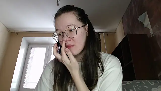 Snapshot of MiriamOr chatting on February 26, 2025, 7:23 am MiriamOr online show from February 26, 2025, 7:23 am