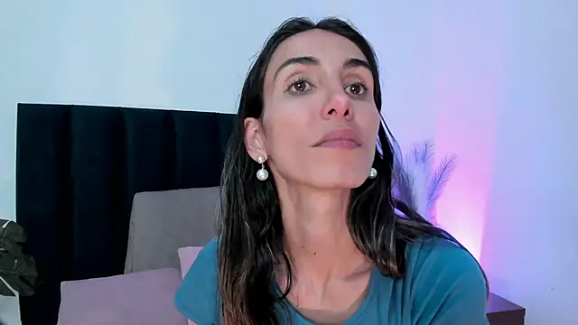 Nina Cavaali online show from March 20, 2025, 11:56 pm