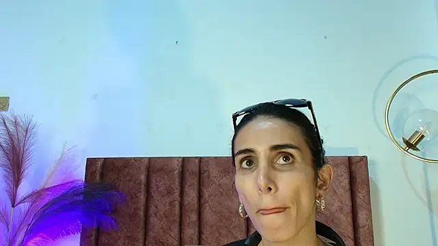 Nina Cavaali online show from September 20, 2025, 6:13 pm