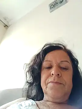 Snapshot of mariy522 chatting on May 2, 2026, 6:35 pm mariy522 online show from May 2, 2026, 6:35 pm