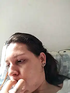 Mia Hampton online show from February 26, 2025, 3:10 pm