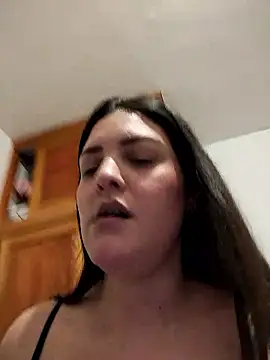 Snapshot of Mia_Hampton chatting on January 5, 2026, 8:45 pm Mia Hampton online show from January 5, 2026, 8:45 pm