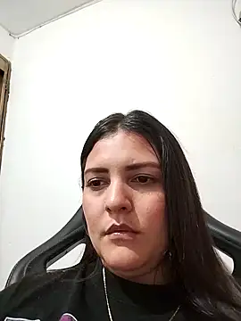 Mia Hampton online show from December 17, 2025, 10:26 pm