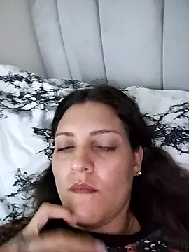 Mia Hampton online show from March 19, 2025, 8:43 pm