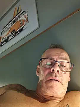 DarrenSullivanSlut online show from November 5, 2025, 7:39 pm