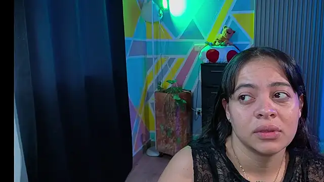 Snapshot of Cuttiealice chatting on September 30, 2025, 12:00 pm Cuttiealice online show from September 30, 2025, 12:00 pm