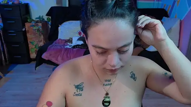 Snapshot of Cuttiealice chatting on September 10, 2025, 5:45 pm Cuttiealice online show from September 10, 2025, 5:45 pm