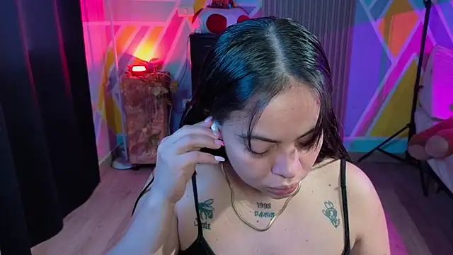 Snapshot of Cuttiealice chatting on October 10, 2025, 12:50 pm Cuttiealice online show from October 10, 2025, 12:50 pm