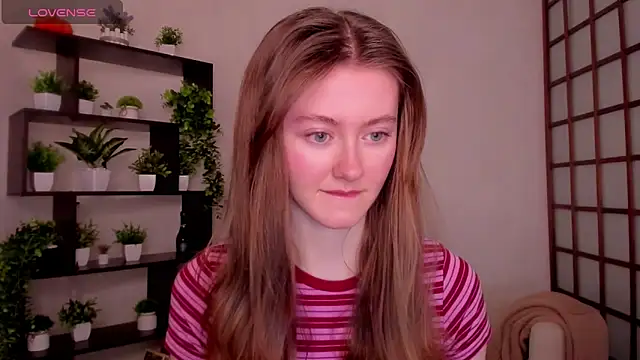 Snapshot of KateCuddle chatting on February 5, 2026, 2:51 am KateCuddle online show from February 5, 2026, 2:51 am