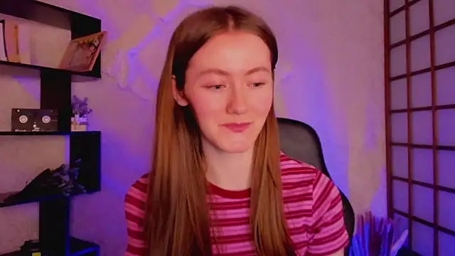 Snapshot of KateCuddle chatting on January 15, 2025, 7:59 am KateCuddle online show from January 15, 2025, 7:59 am