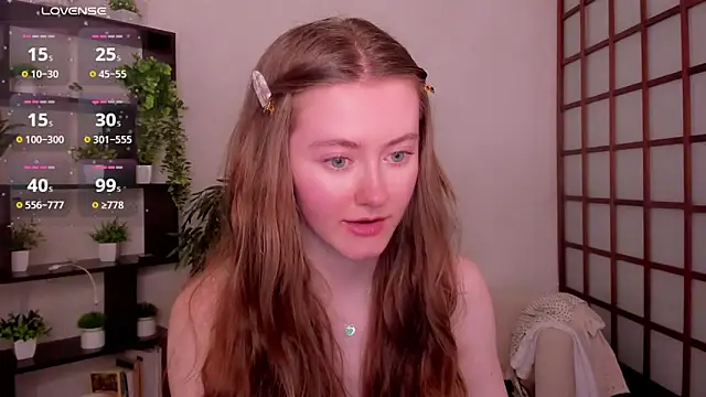 Snapshot of KateCuddle chatting on June 17, 2026, 2:11 am KateCuddle online show from June 17, 2026, 2:11 am