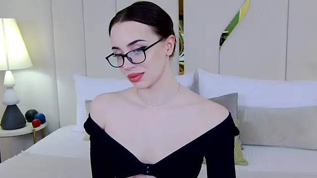 Snapshot of Betty_Bridge chatting on April 21, 2026, 3:02 am Betty Bridge online show from April 21, 2026, 3:02 am